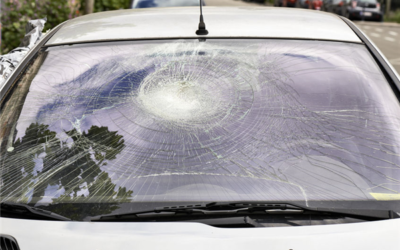 Signs Your Car Needs a Windscreen Replacement